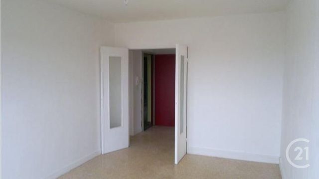 Appartement F4 à vendre - 4 pièces - 77,85 m2 - Contrexeville - 88 - LORRAINE